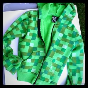 Boy Jinx Minecraft Creeper Sweatshirt Size M 10-12